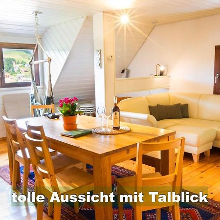 Wohlfuehl-Ferienwohnung 80 Qm, 8 Personen, Aussicht & Heimkino Todtnau Exterior foto