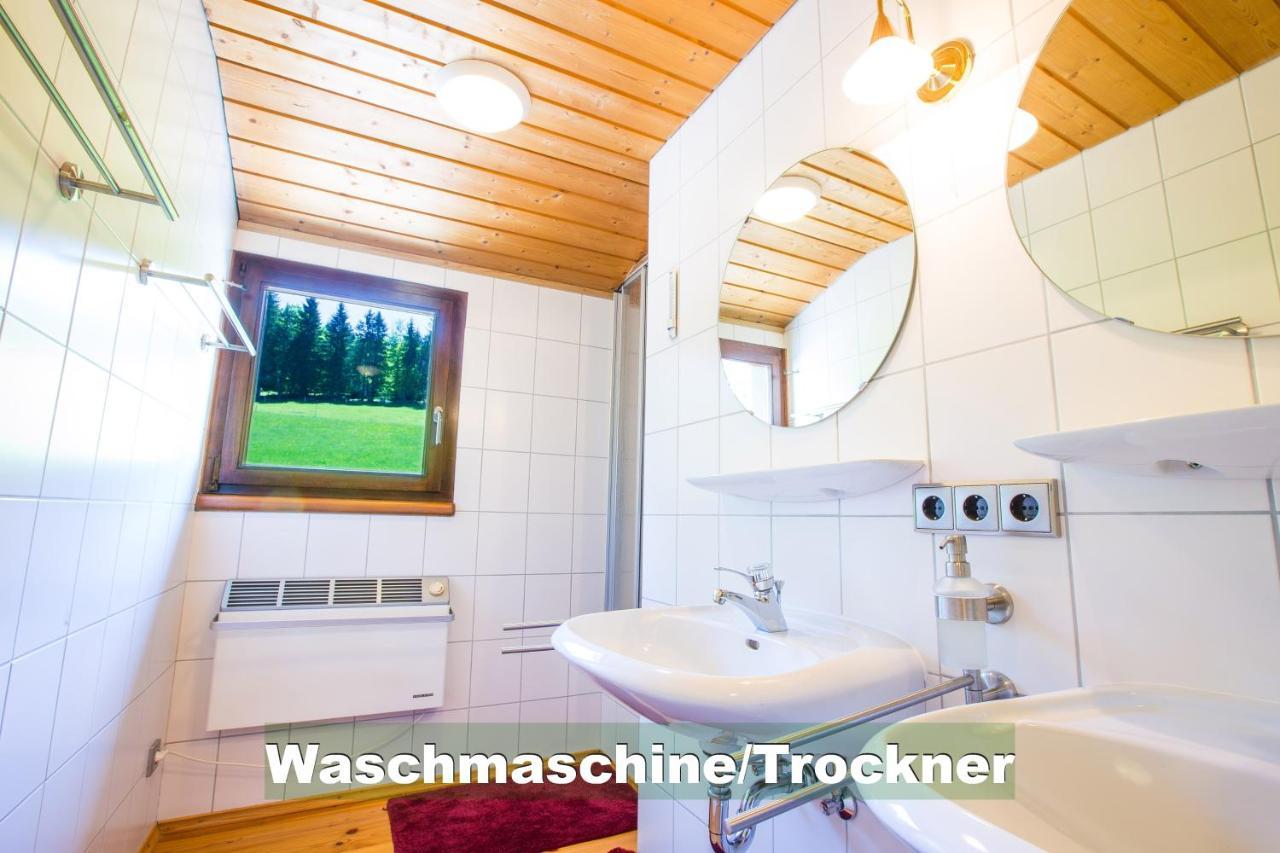 Wohlfuehl-Ferienwohnung 80 Qm, 8 Personen, Aussicht & Heimkino Todtnau Exterior foto