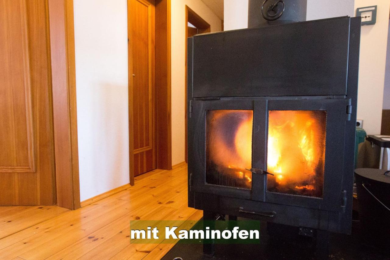 Wohlfuehl-Ferienwohnung 80 Qm, 8 Personen, Aussicht & Heimkino Todtnau Exterior foto