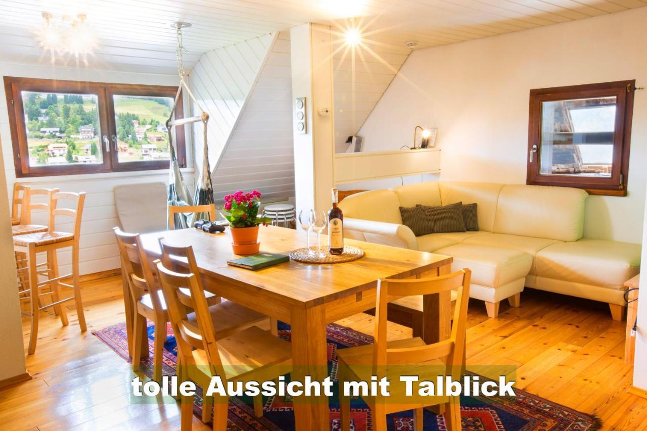 Wohlfuehl-Ferienwohnung 80 Qm, 8 Personen, Aussicht & Heimkino Todtnau Exterior foto